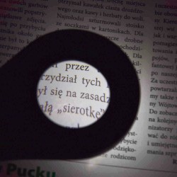 Prezent dla Babci Dziadka LUPA powiększająca podświetlana LED do czytania