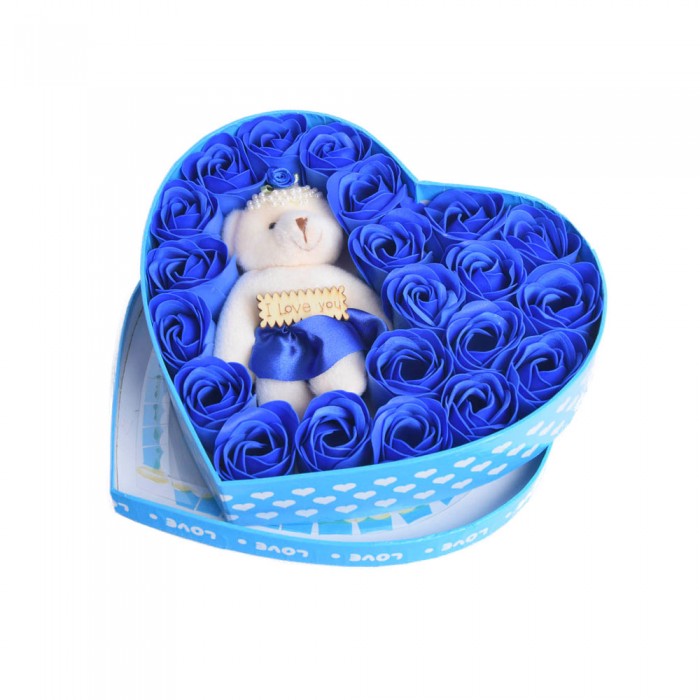 Prezent na Walentynki flower box niebieskie róże i miś w pudełku