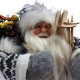 Ozdoba świąteczna figurka Świętego Mikołaja z nartami 30 cm / Mikołaj figurka