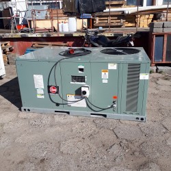 Instalacja chłodnicza marka Rheem typ SKKA-A036 NL07E