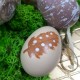 Brązowe jajka plastikowe nakrapiane z zawieszką 6 sztuk