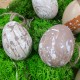 Brązowe jajka plastikowe nakrapiane z zawieszką 6 sztuk